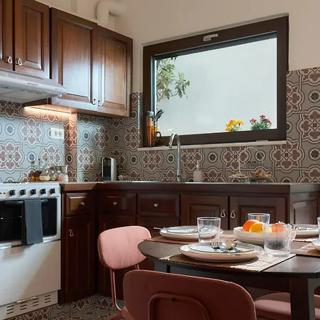 Katsambas - Cozy Retro-luxury With Balcony Апартаменты