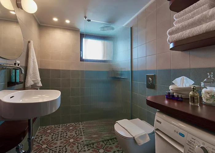 Katsambas - Cozy Retro-luxury With Balcony *