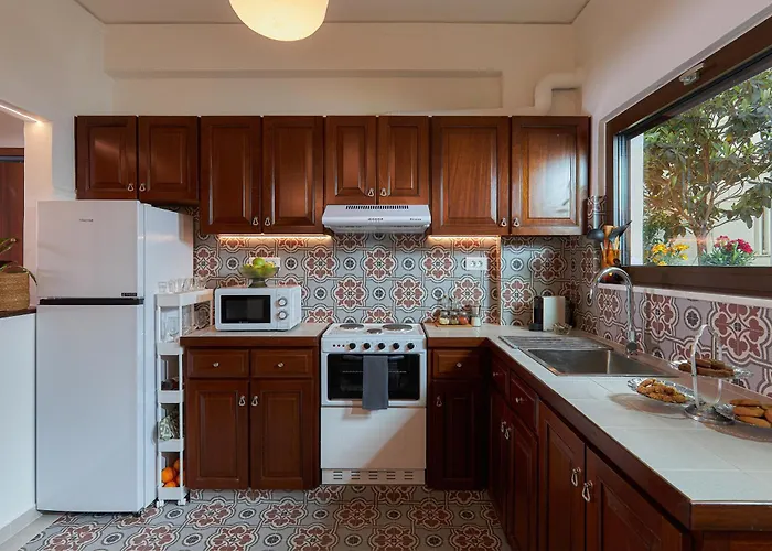 Апартаменты Katsambas - Cozy Retro-luxury With Balcony *